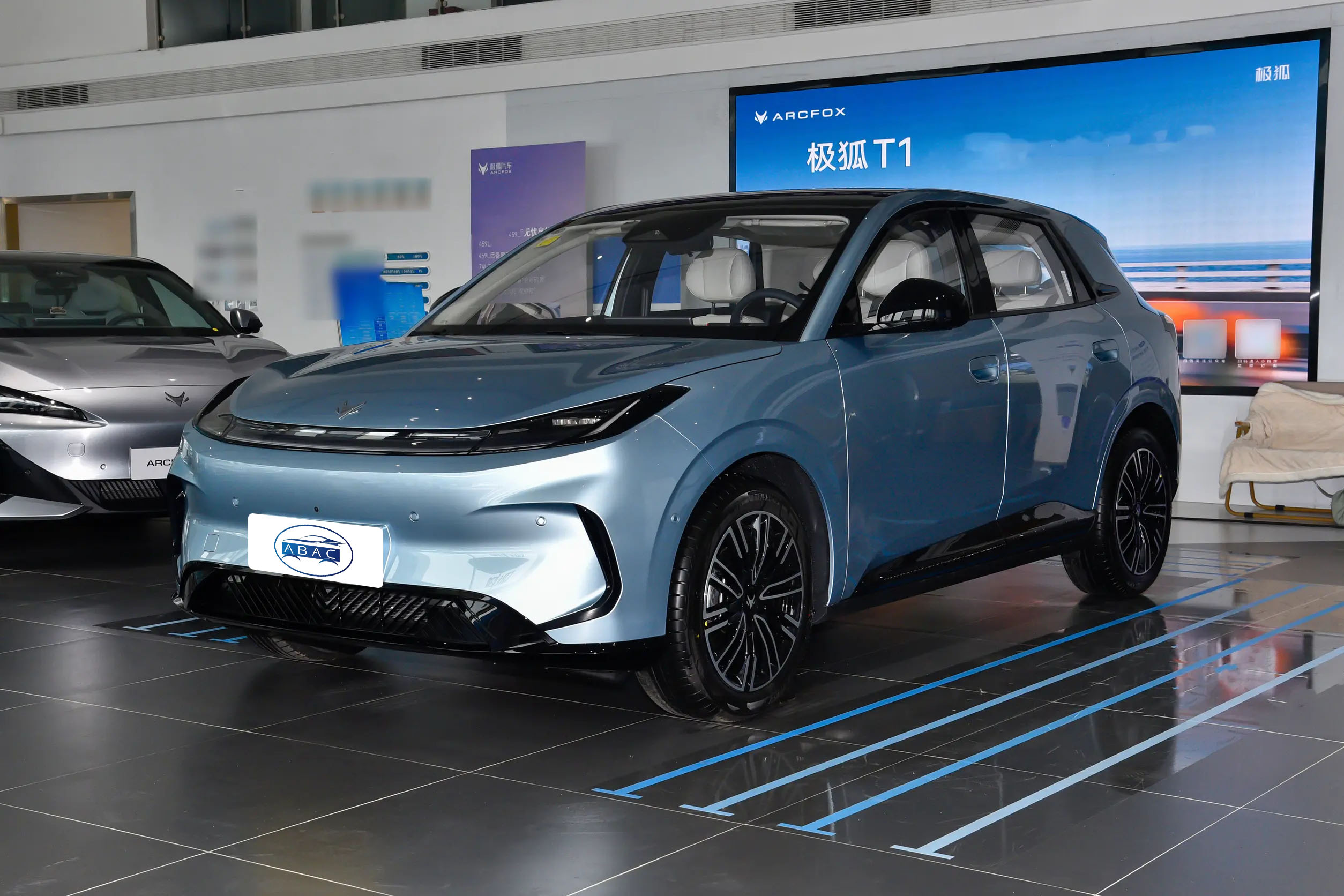 2025 Arcfox T1 425 Max - Image 6