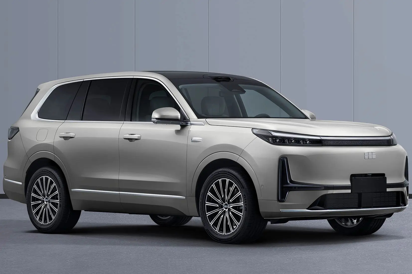 Geely Galaxy M9 side