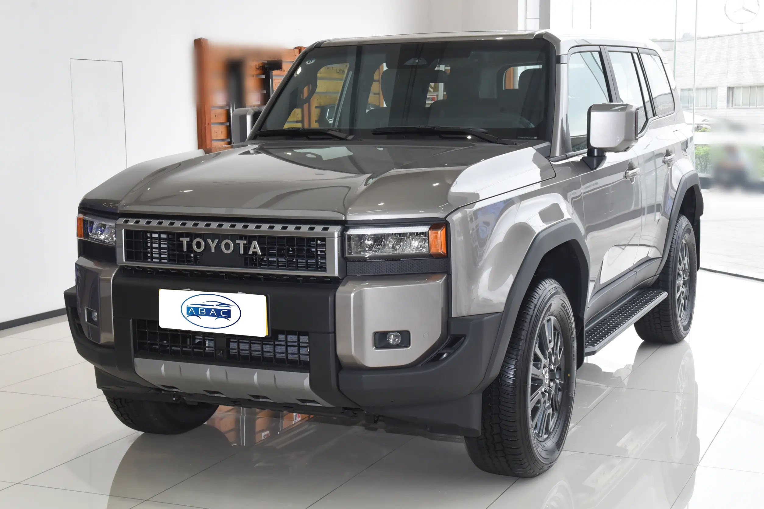 2025 Toyota Land Cruiser Prado TX 5-Seater 2.4T Hybrid Full-Purpose Edition - Image 3