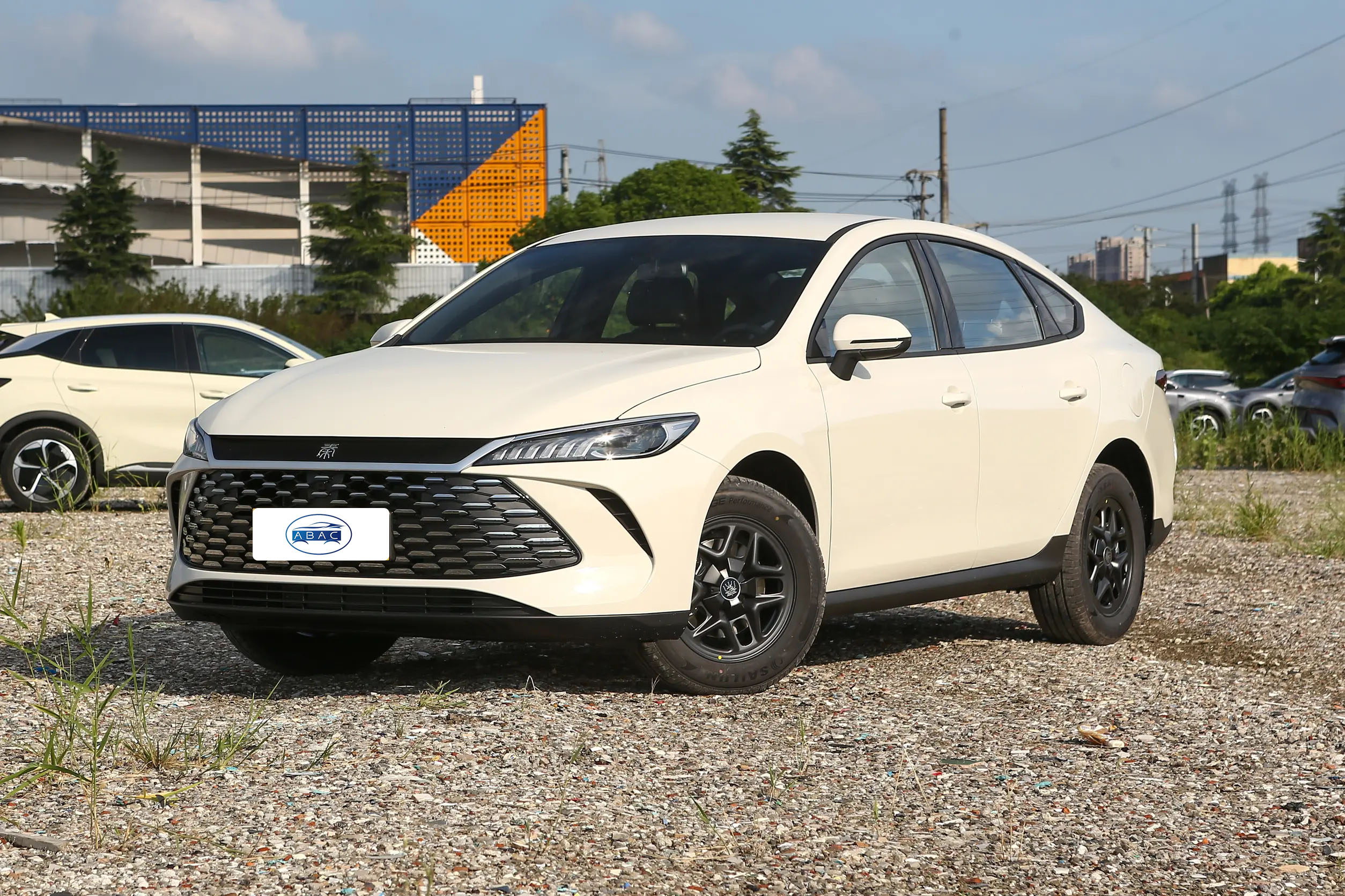 2025 BYD Qin PLus DM Intelligent Driving DM-i 128KM Progress Edition - Image 3