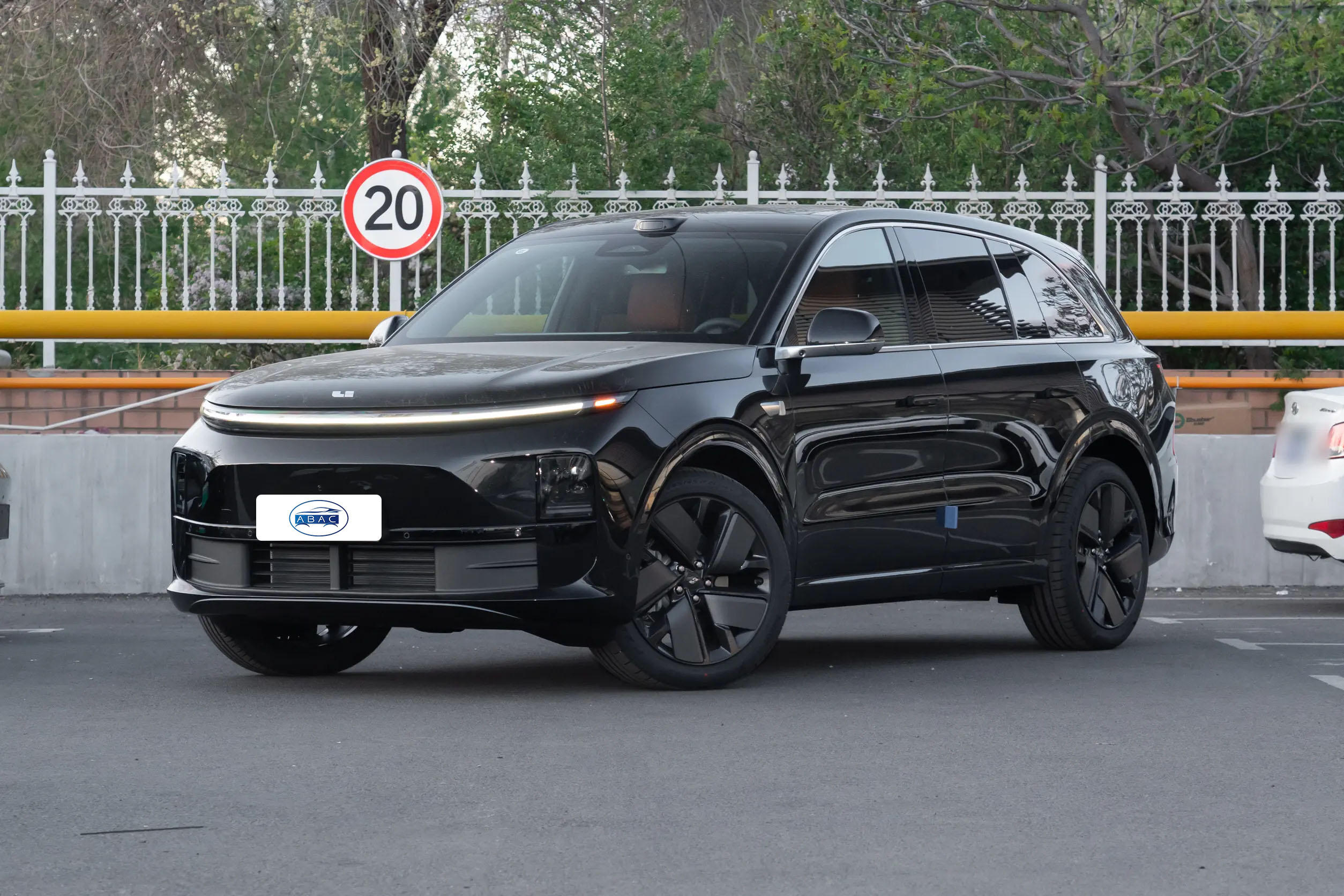 2025 Li auto L6 Max Smart Refresh Edition - Image 2